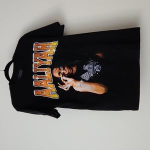Aaliyah Graphic Tee